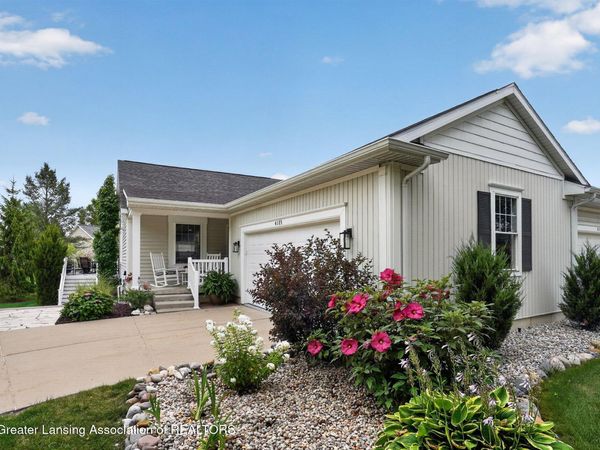 4185 Hamlet Cove, Bath, MI 48808