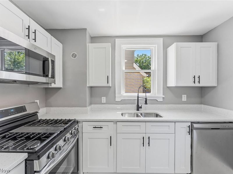 3790 W 116th Street, Cleveland, OH 44111 Photo 11