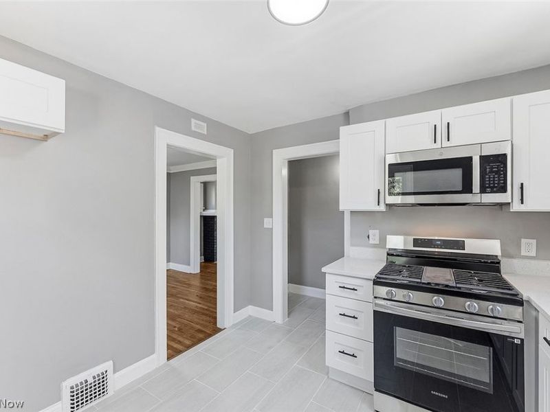 3790 W 116th Street, Cleveland, OH 44111 Photo 12