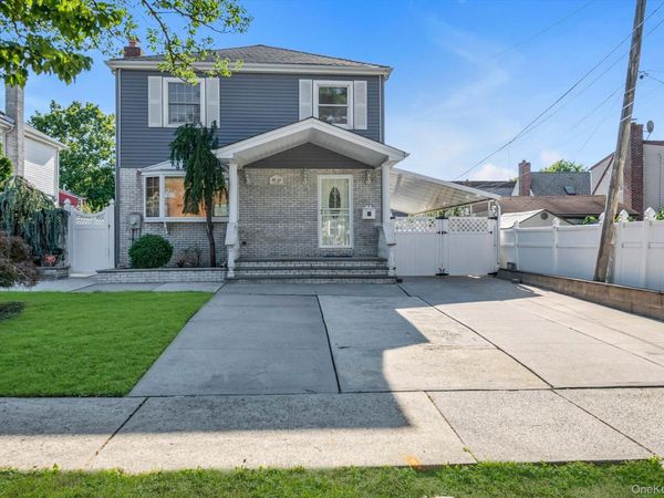 78-14 271st Street, New Hyde Park, NY 11040