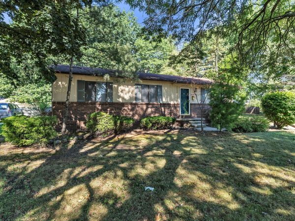24533 Grove Avenue, Eastpointe, MI 48021