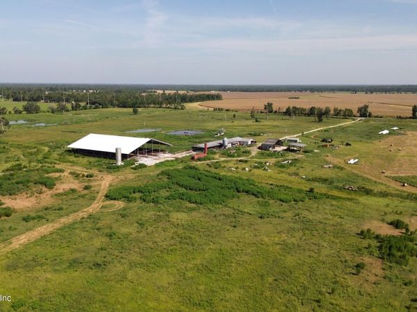 17780 CR 132, Live Oak, FL 32060