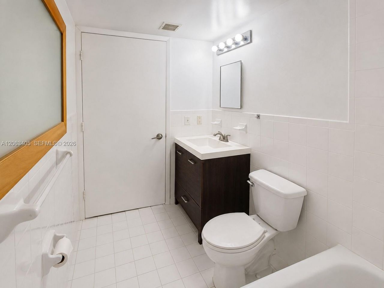 104 SW 9th St, Unit 1403, Miami, FL 33130 Photo
