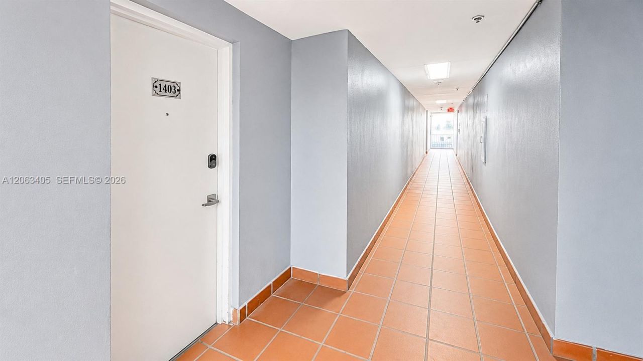 104 SW 9th St, Unit 1403, Miami, FL 33130 Photo