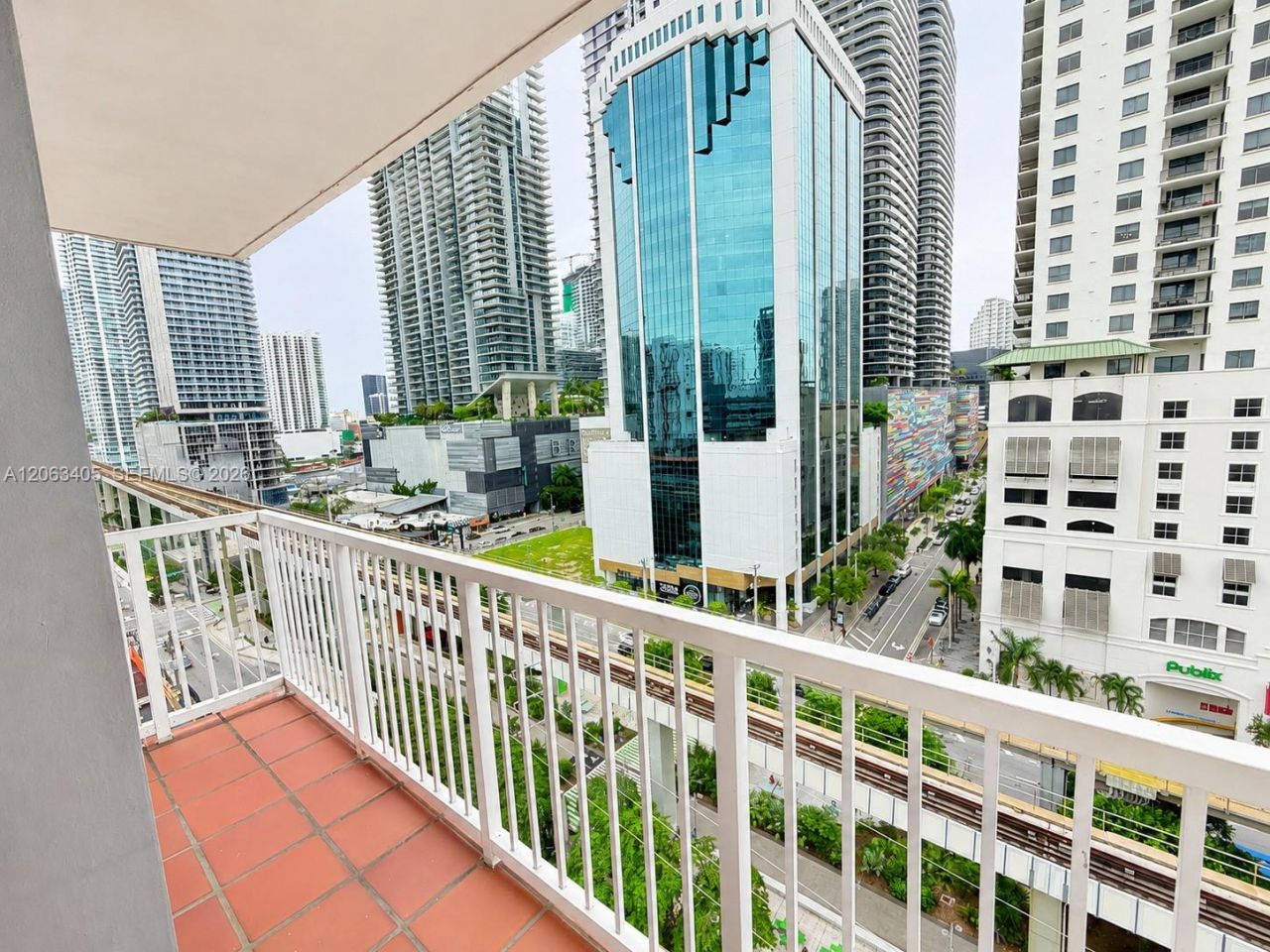 104 SW 9th St, Unit 1403, Miami, FL 33130 Photo