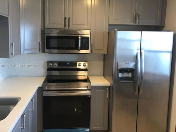 319 NE 14th Ave , Unit 707, Hallandale Beach, FL 33009