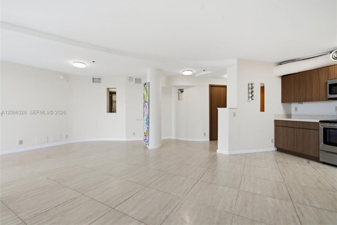 3610 Yacht Club Dr, Unit 1114, Aventura, FL 33180 Photo