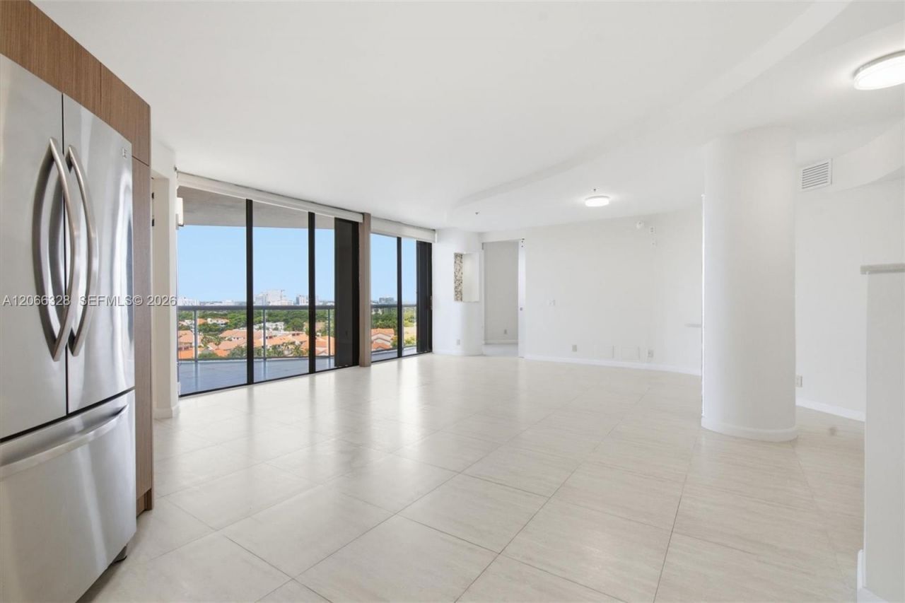 3610 Yacht Club Dr, Unit 1114, Aventura, FL 33180 Photo