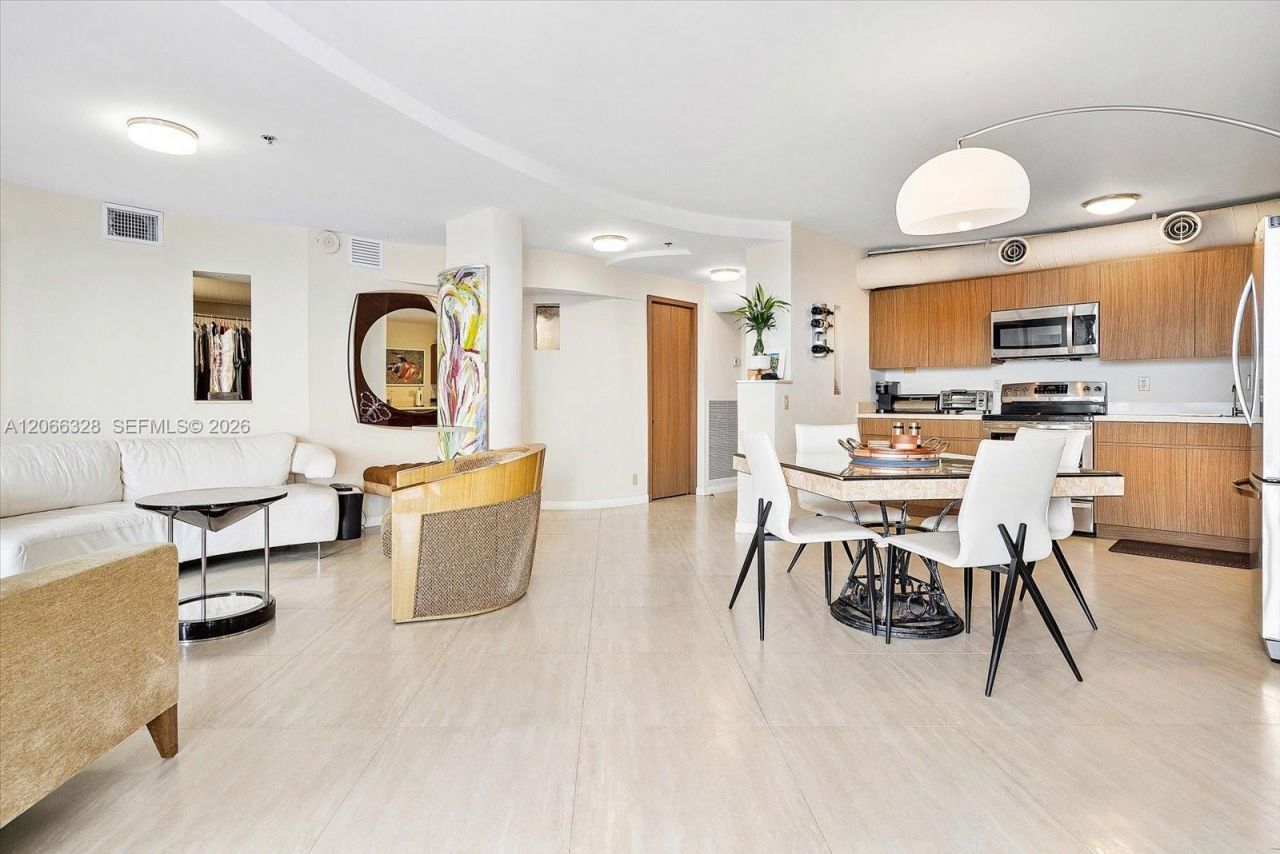 3610 Yacht Club Dr, Unit 1114, Aventura, FL 33180 Photo