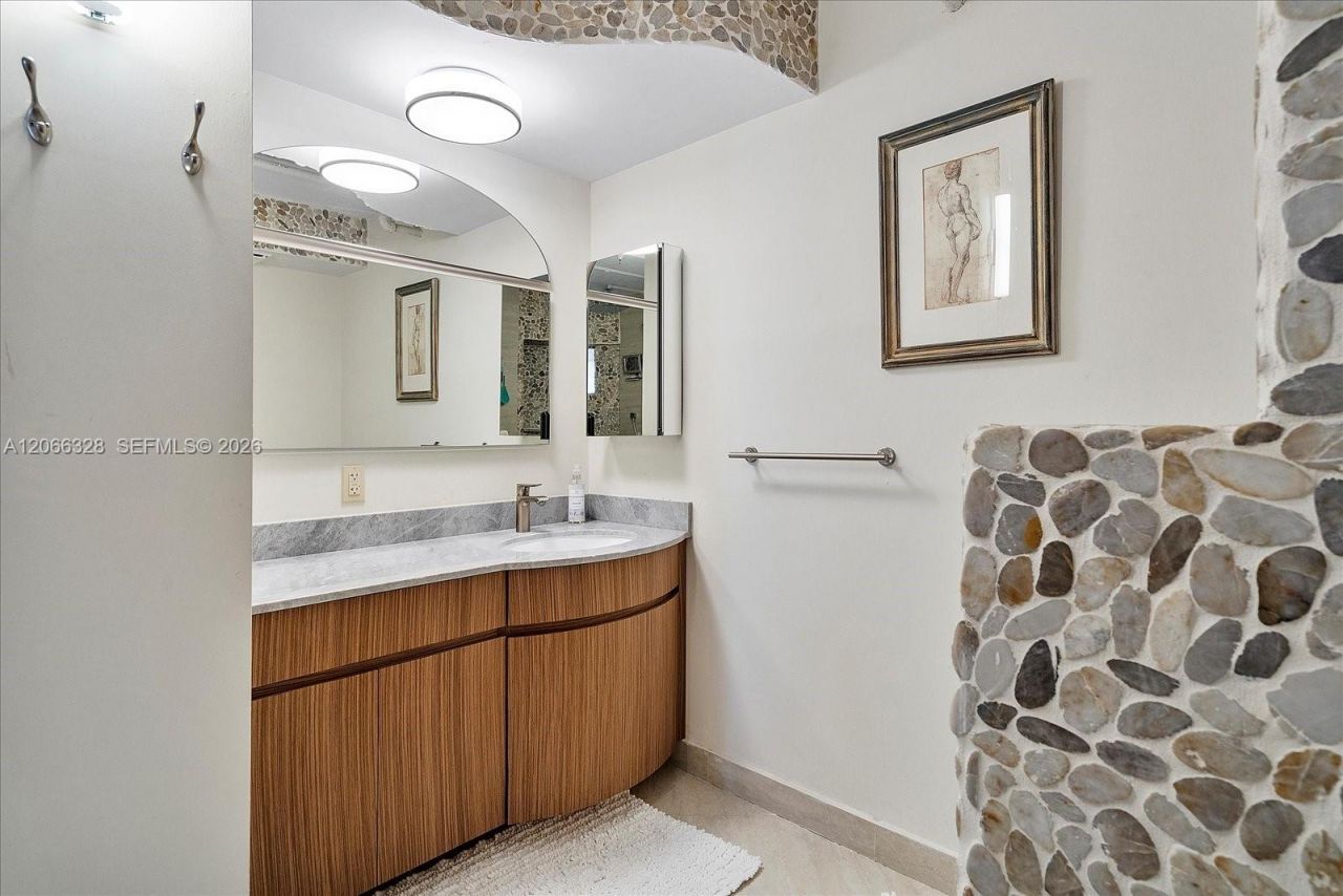 3610 Yacht Club Dr, Unit 1114, Aventura, FL 33180 Photo