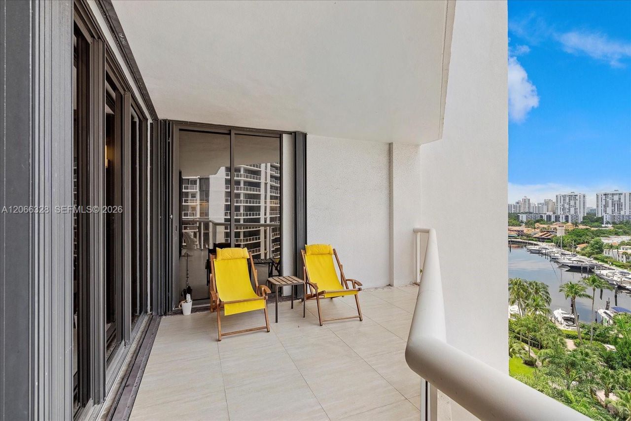 3610 Yacht Club Dr, Unit 1114, Aventura, FL 33180 Photo