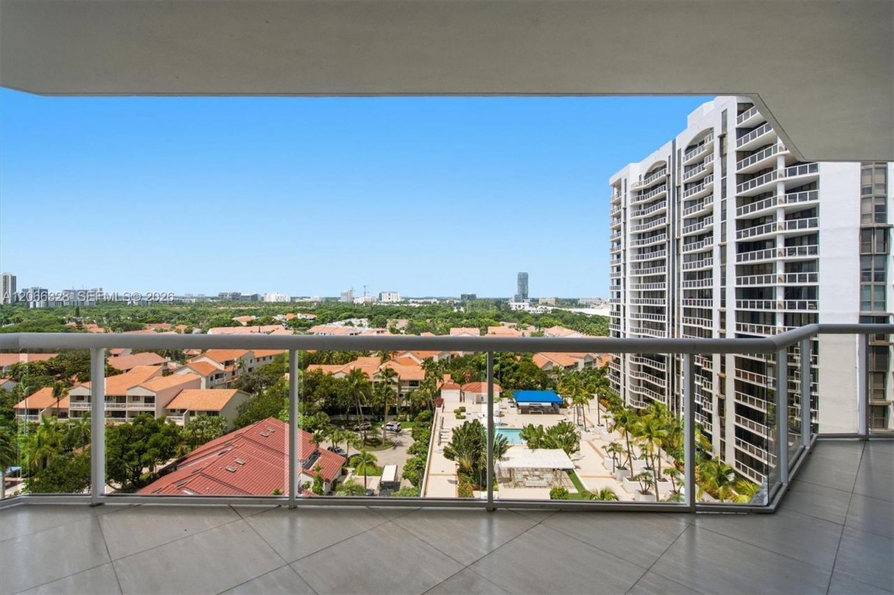 3610 Yacht Club Dr, Unit 1114, Aventura, FL 33180 Photo