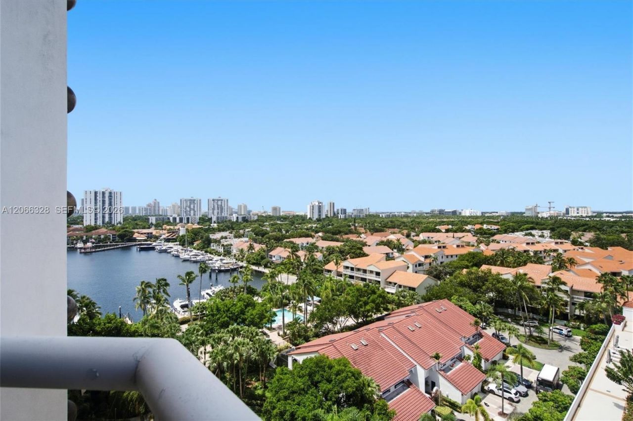 3610 Yacht Club Dr, Unit 1114, Aventura, FL 33180 Photo