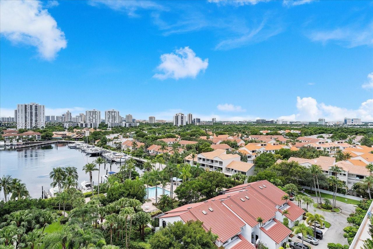3610 Yacht Club Dr, Unit 1114, Aventura, FL 33180 Photo