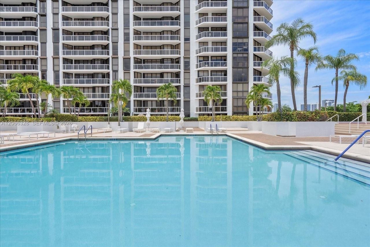3610 Yacht Club Dr, Unit 1114, Aventura, FL 33180 Photo