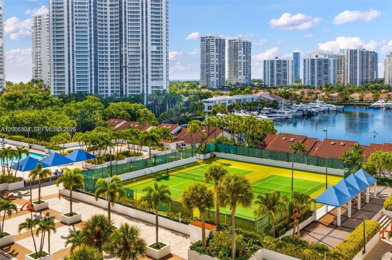 3610 Yacht Club Dr, Unit 1114, Aventura, FL 33180 Photo