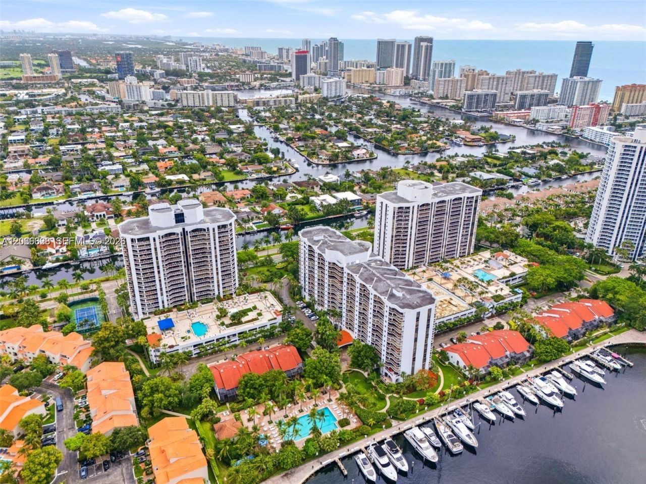 3610 Yacht Club Dr, Unit 1114, Aventura, FL 33180 Photo