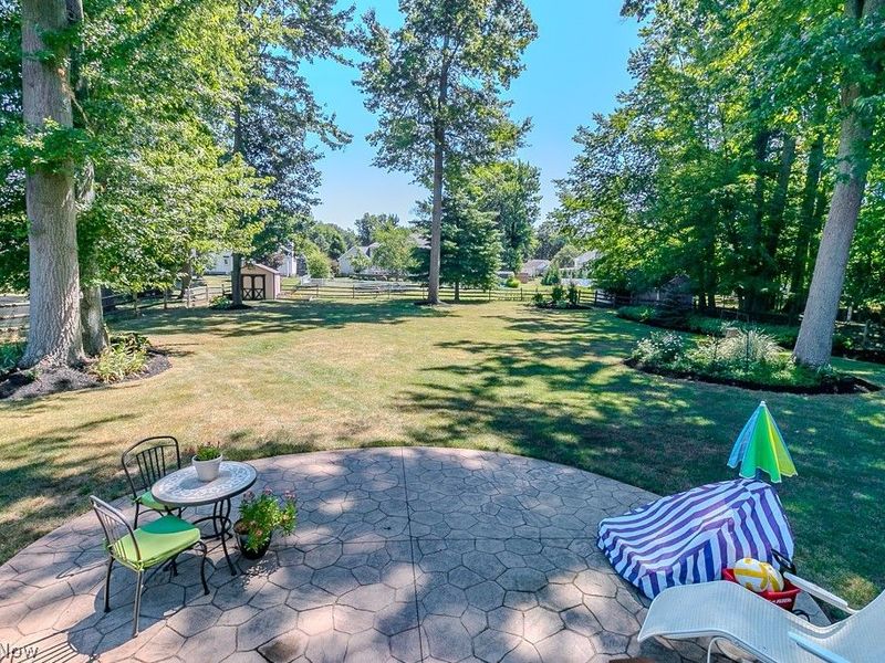 7633 Debonaire Drive, Mentor, OH 44060 Photo 31