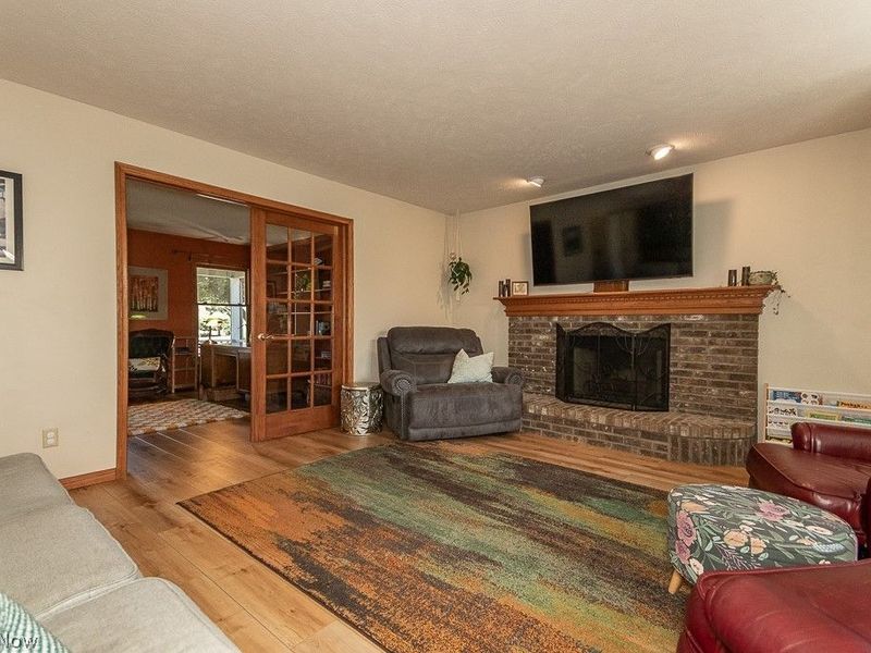 7633 Debonaire Drive, Mentor, OH 44060 Photo 8