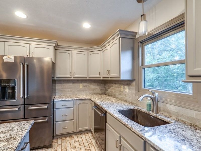 8458 Barbara Drive, Mentor, OH 44060 Photo 23