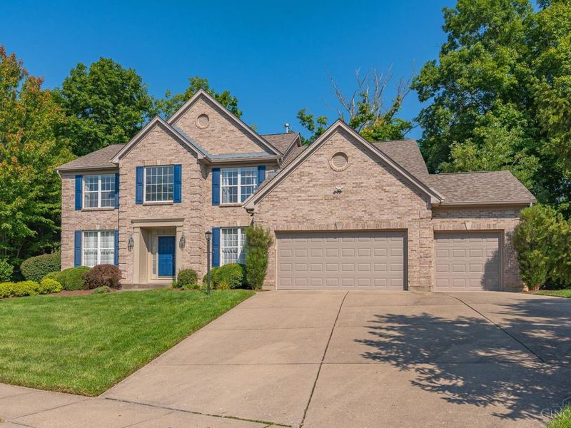 2292 Endovalley Drive, Anderson Twp, OH 45244 Photo 2