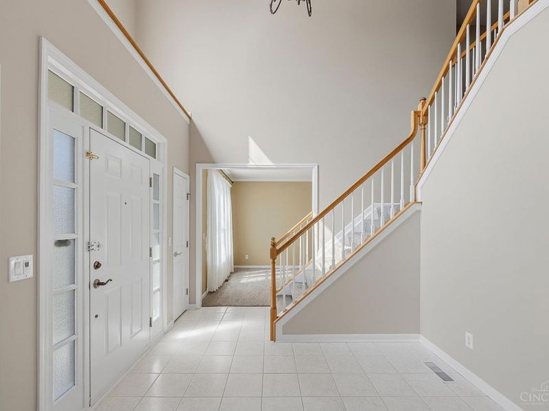 2292 Endovalley Drive, Anderson Twp, OH 45244 Photo 5