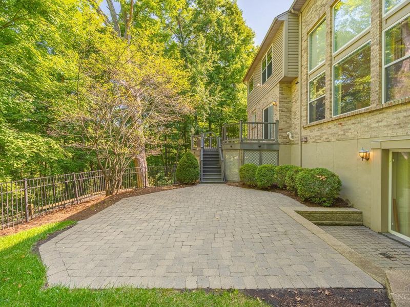 2292 Endovalley Drive, Anderson Twp, OH 45244 Photo 78