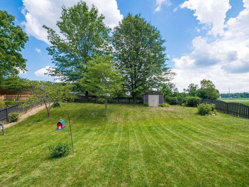 206 Oxford Drive SW, Pataskala, OH 43062 Photo 3