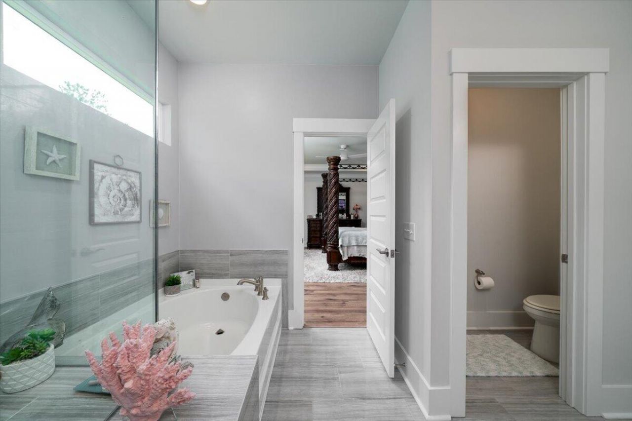 606 White Cap Court Photo 22
