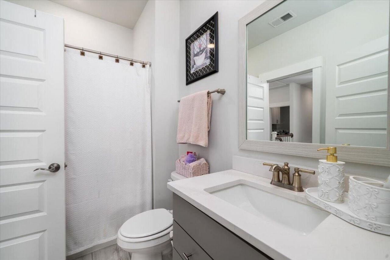 606 White Cap Court Photo 25