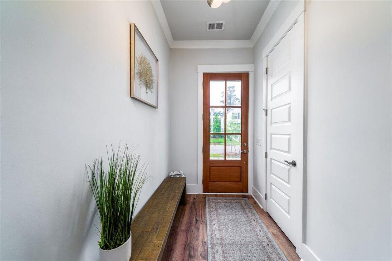 606 White Cap Court Photo 5