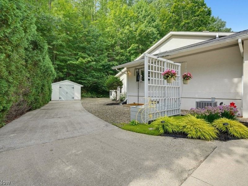 2596 Dodd Road, Willoughby Hills, OH 44094 Photo 45