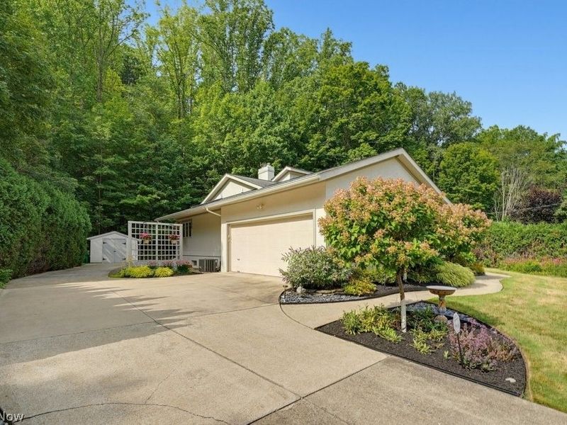 2596 Dodd Road, Willoughby Hills, OH 44094 Photo 46