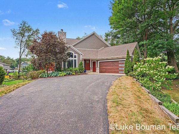 46 Counts Cove Court, Holland, MI 49424