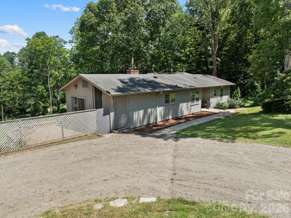 242 N Hills Drive , Hendersonville, NC 28791