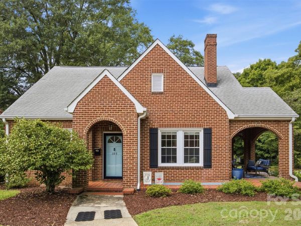 105 S Maple Street , Dallas, NC 28034