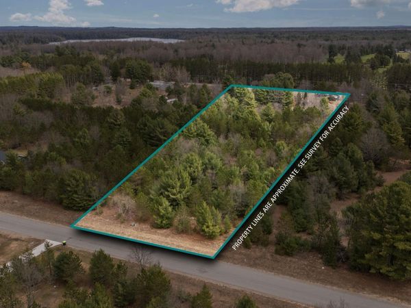 2 Old Cabin Drive, Interlochen, MI 49634