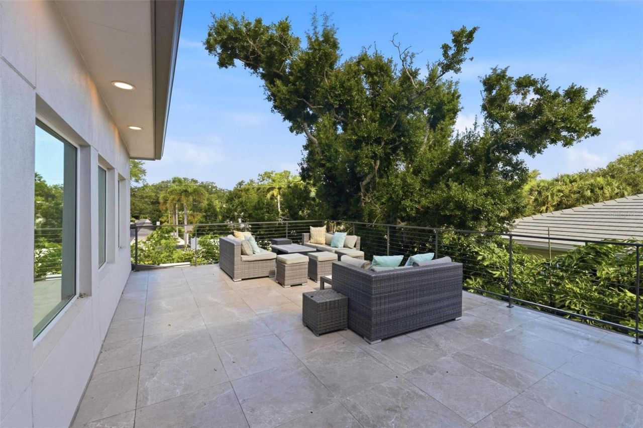 1805 Goldenrod Street, Sarasota, FL 34239 Photo