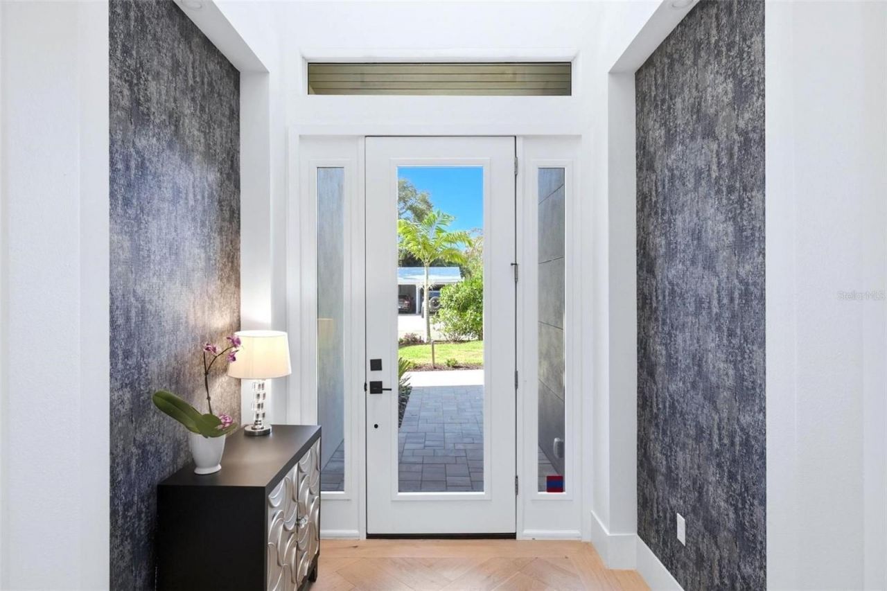 1805 Goldenrod Street, Sarasota, FL 34239 Photo