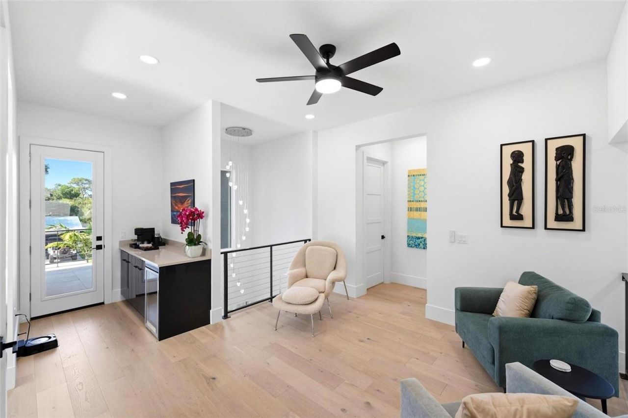 1805 Goldenrod Street, Sarasota, FL 34239 Photo