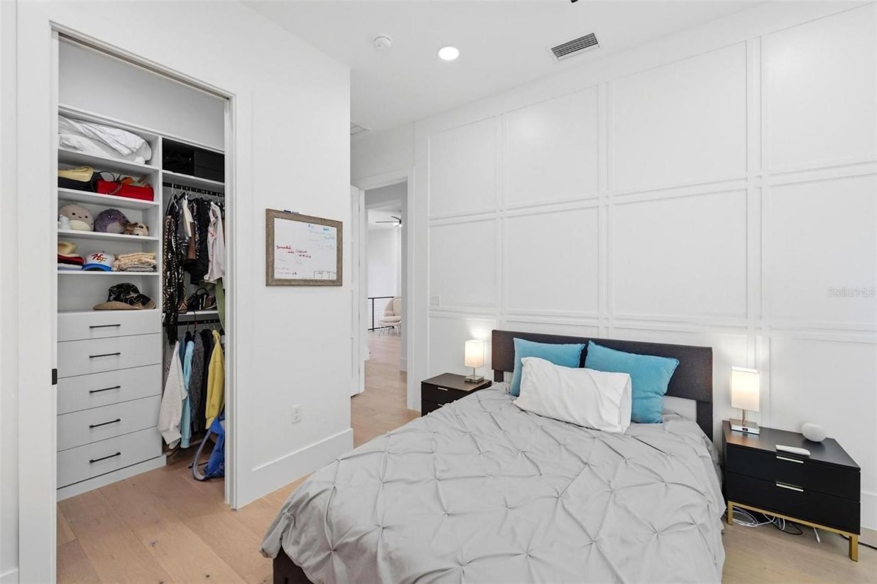 1805 Goldenrod Street, Sarasota, FL 34239 Photo