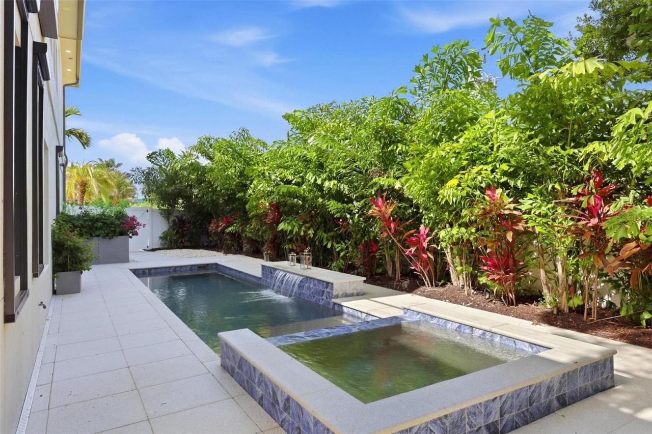 1805 Goldenrod Street, Sarasota, FL 34239 Photo
