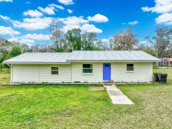 420 N COURT STREET , BRONSON, FL 32621