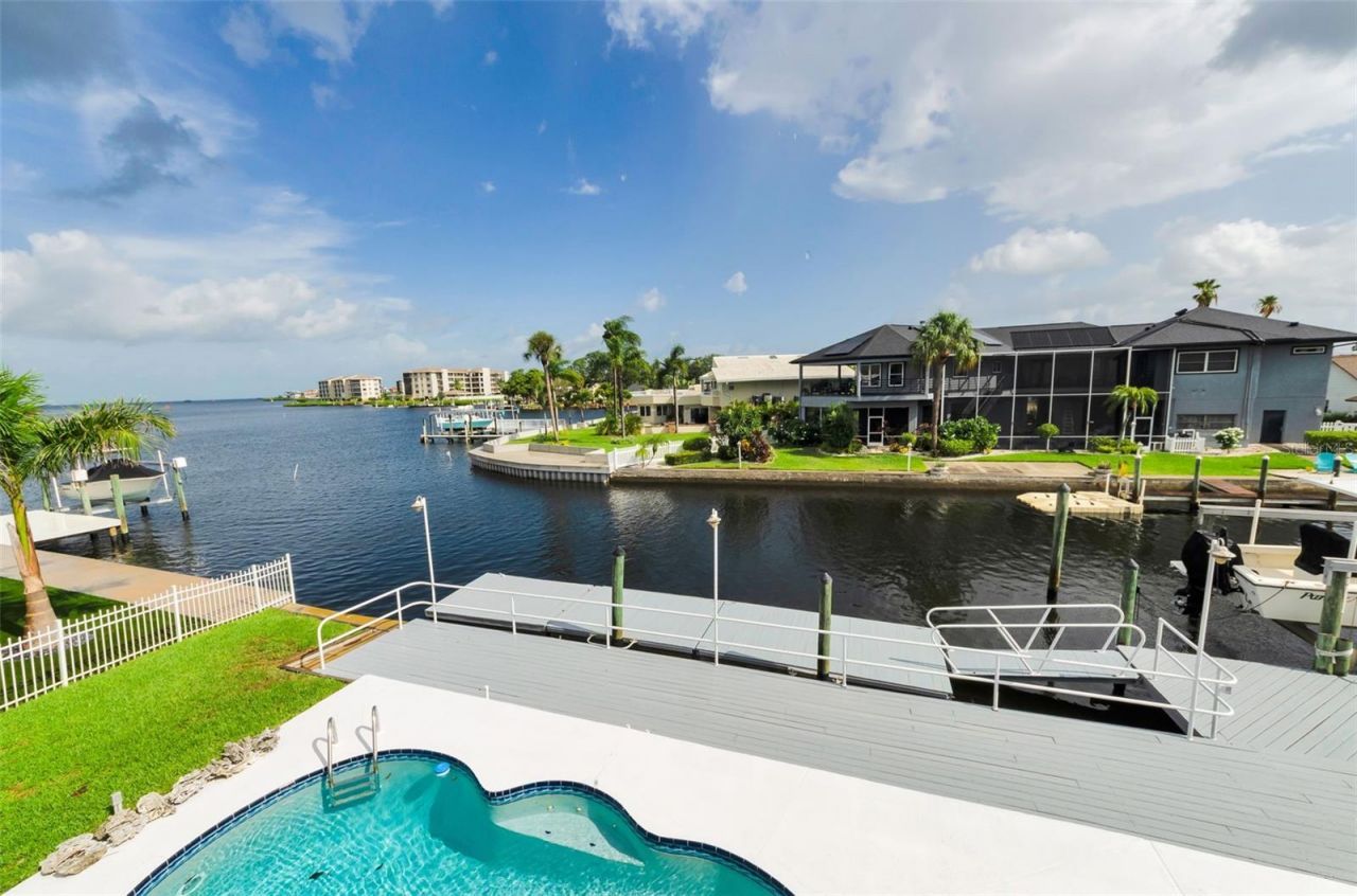 8001 Brighton Drive, Port Richey, FL 34668 Photo