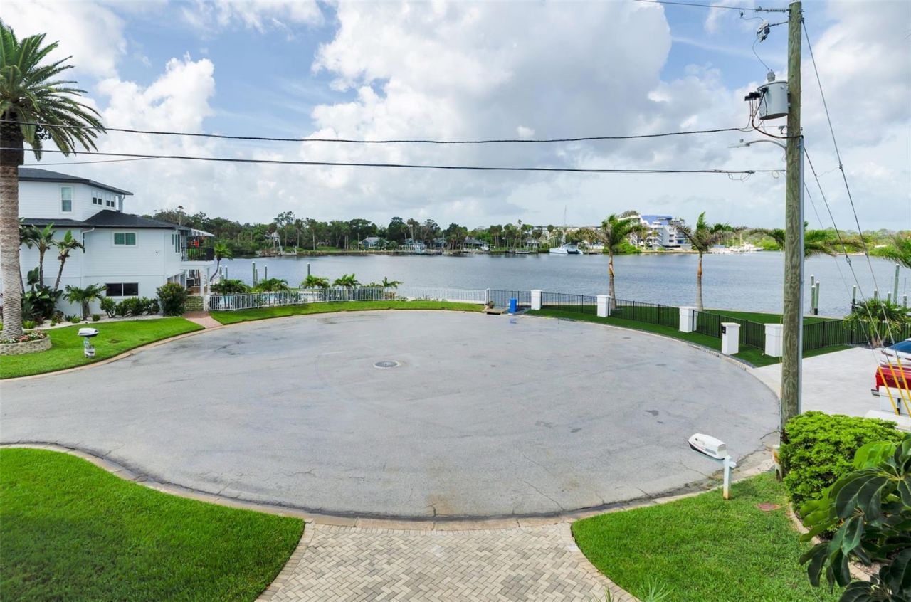 8001 Brighton Drive, Port Richey, FL 34668 Photo