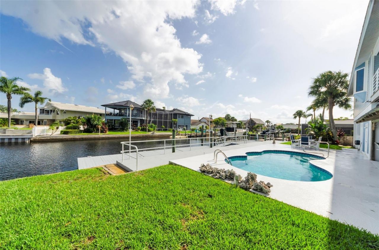 8001 Brighton Drive, Port Richey, FL 34668 Photo