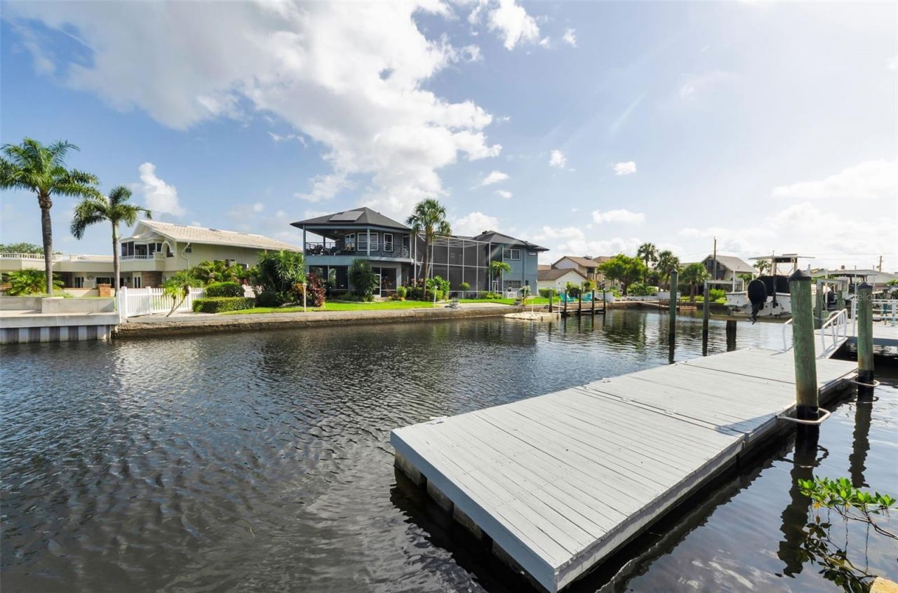 8001 Brighton Drive, Port Richey, FL 34668 Photo