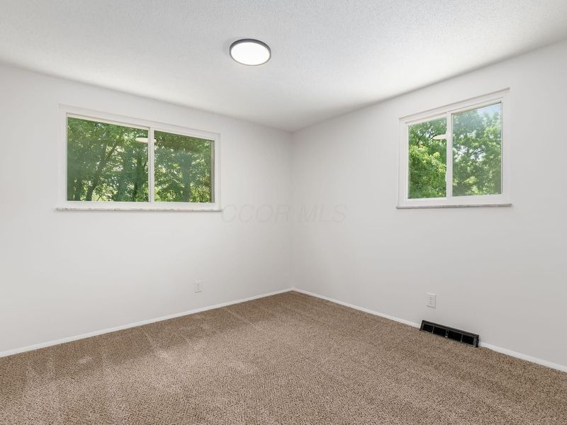 2713 Woodcutter Avenue , Columbus, OH 43224 Photo 16
