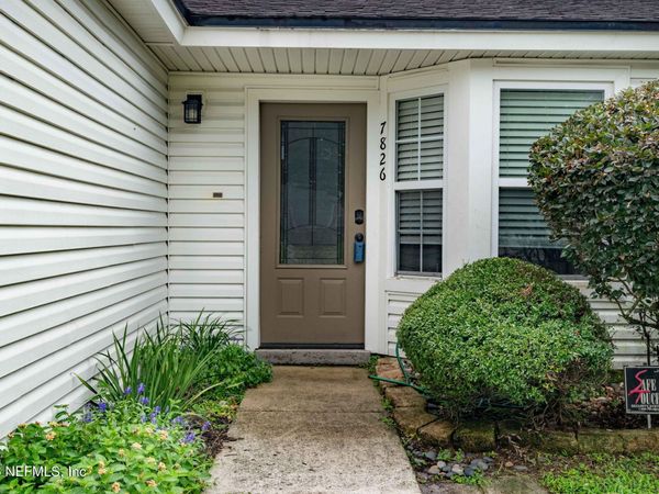 7826 AQUARIUS Circle S, Jacksonville, FL 32216