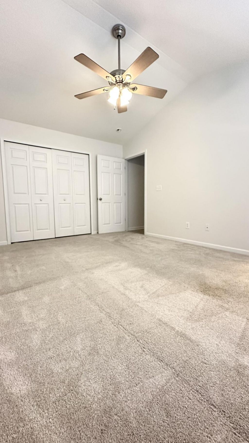 220 Jackson Street Photo 8